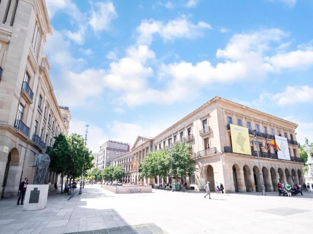 Apartamento Mercaderes Pamplona Dış mekan fotoğraf
