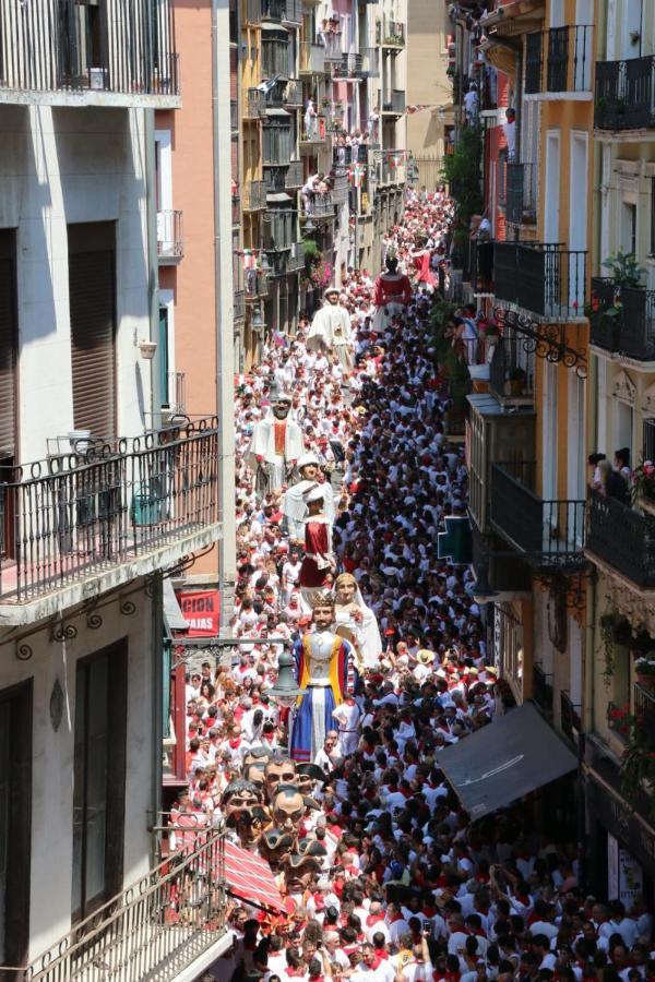 Apartamento Mercaderes Pamplona Dış mekan fotoğraf