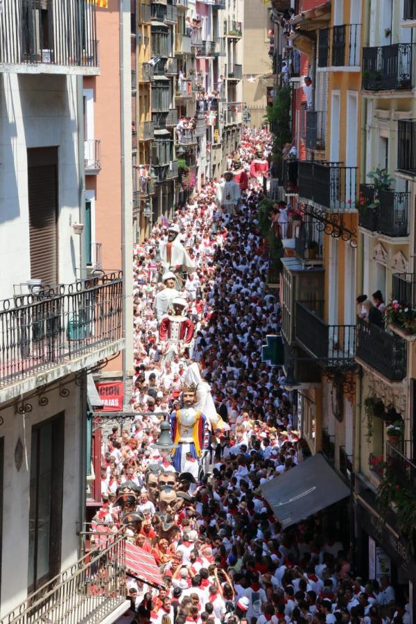 Apartamento Mercaderes Pamplona Dış mekan fotoğraf